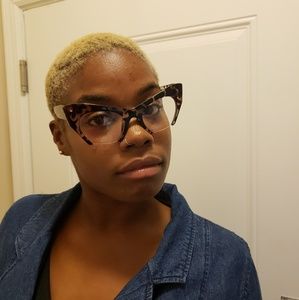 Leopard print glasses